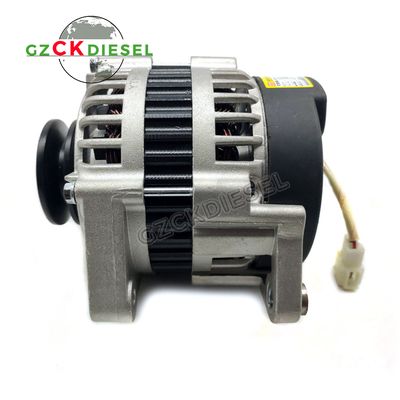 Alternatör 19020700 119836-77210 4JB1 4TNE94 R60-5 kazıcı için